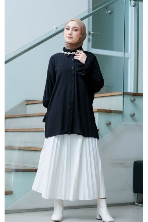 Mila Blouse Black